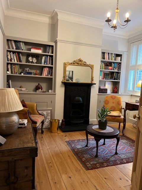 dr-kimberley-carter-therapy-room2 Counselling Oxted therapy room of Dr Kimberley Carter